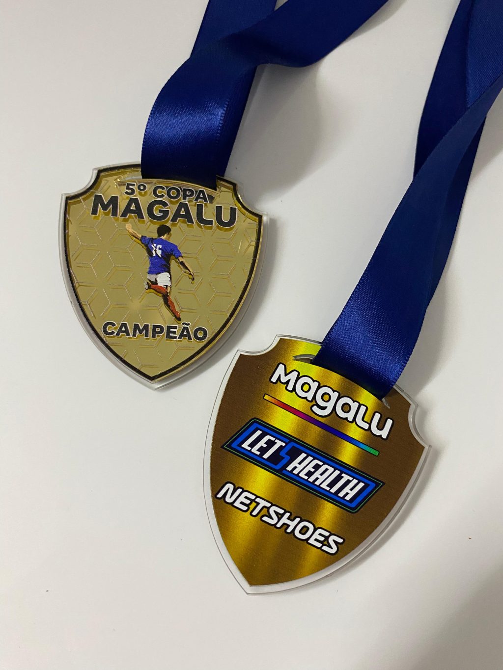 Medalha Personalizada Acrílico com Adesivo Resinado 2 - FM TROFÉUS ...