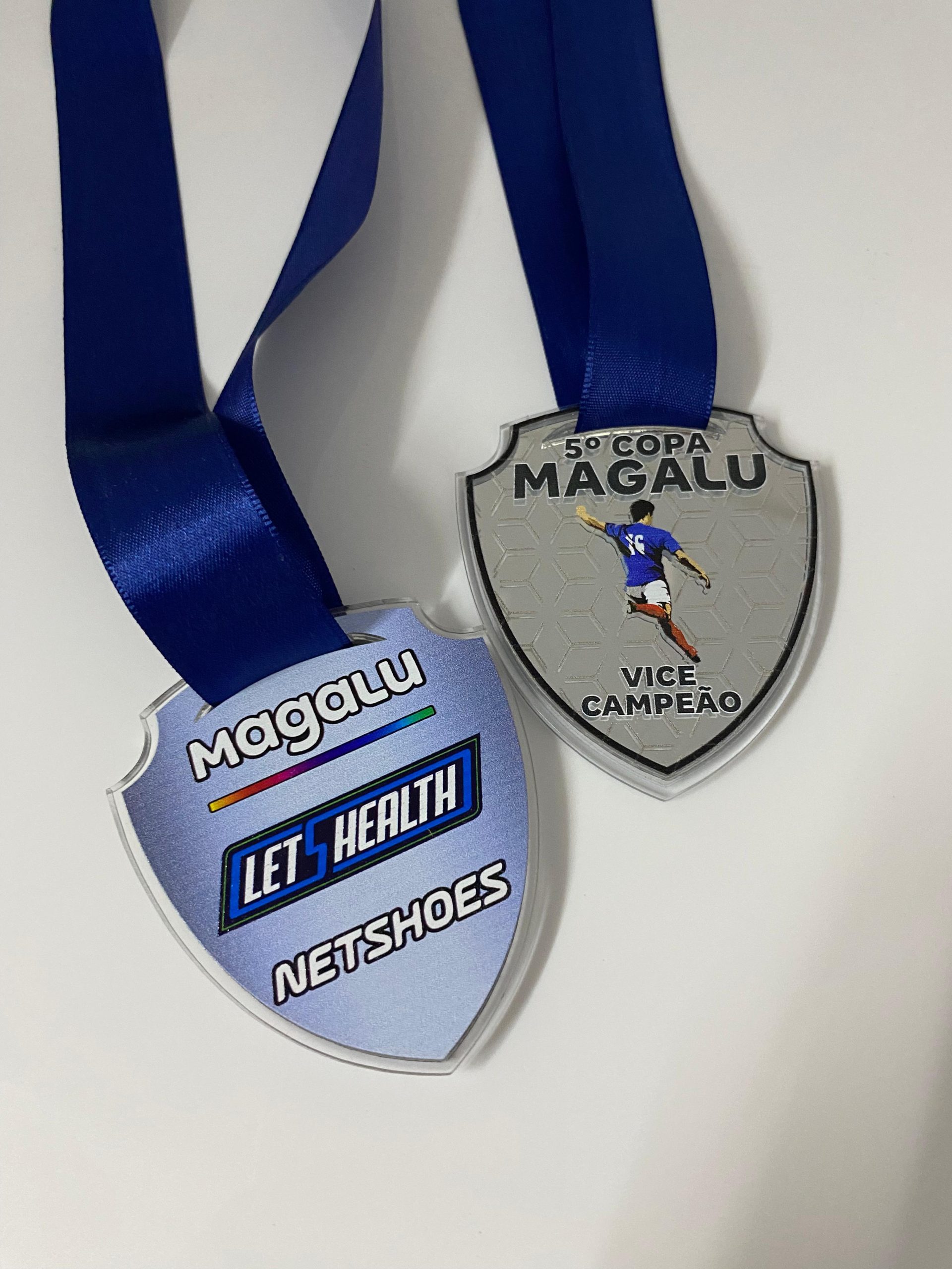 Medalha Personalizada Acrílico com Adesivo Resinado 2 - FM TROFÉUS ...